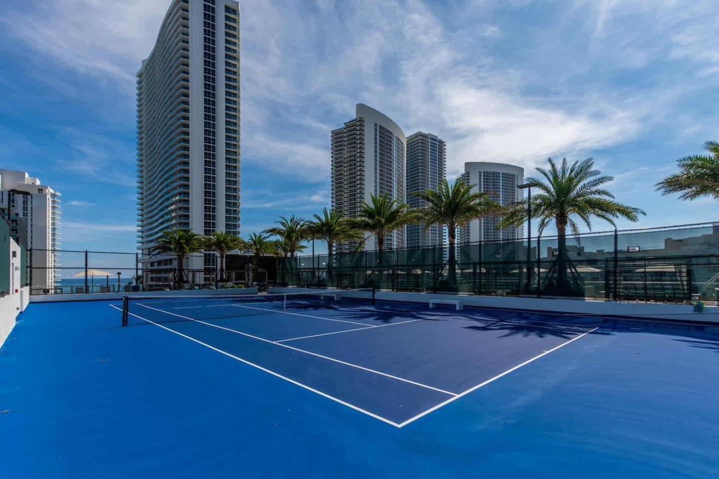 Amazing Apartments At H Beach House Hollywood Zewnętrze zdjęcie