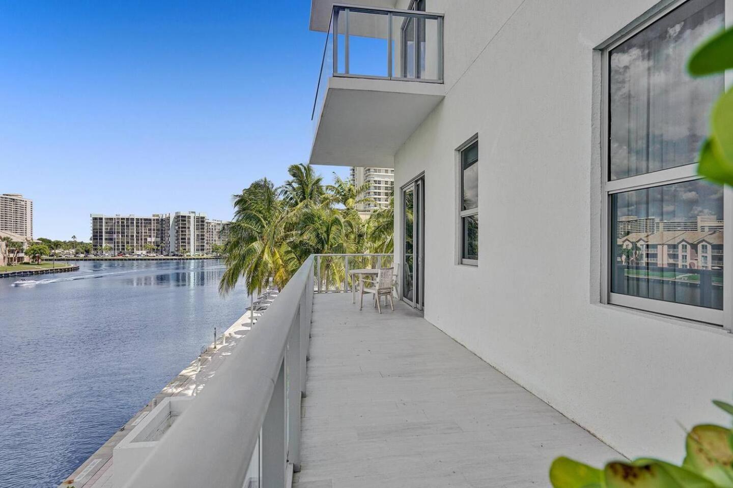 Amazing Apartments At H Beach House Hollywood Zewnętrze zdjęcie