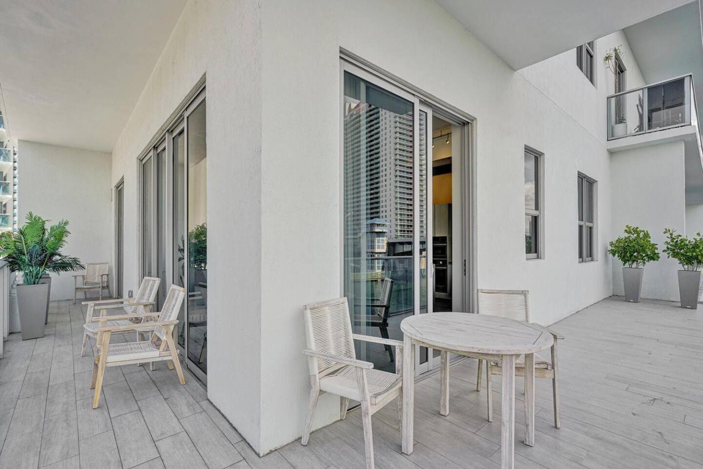 Amazing Apartments At H Beach House Hollywood Zewnętrze zdjęcie
