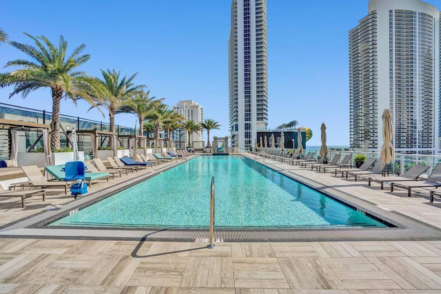 Amazing Apartments At H Beach House Hollywood Zewnętrze zdjęcie
