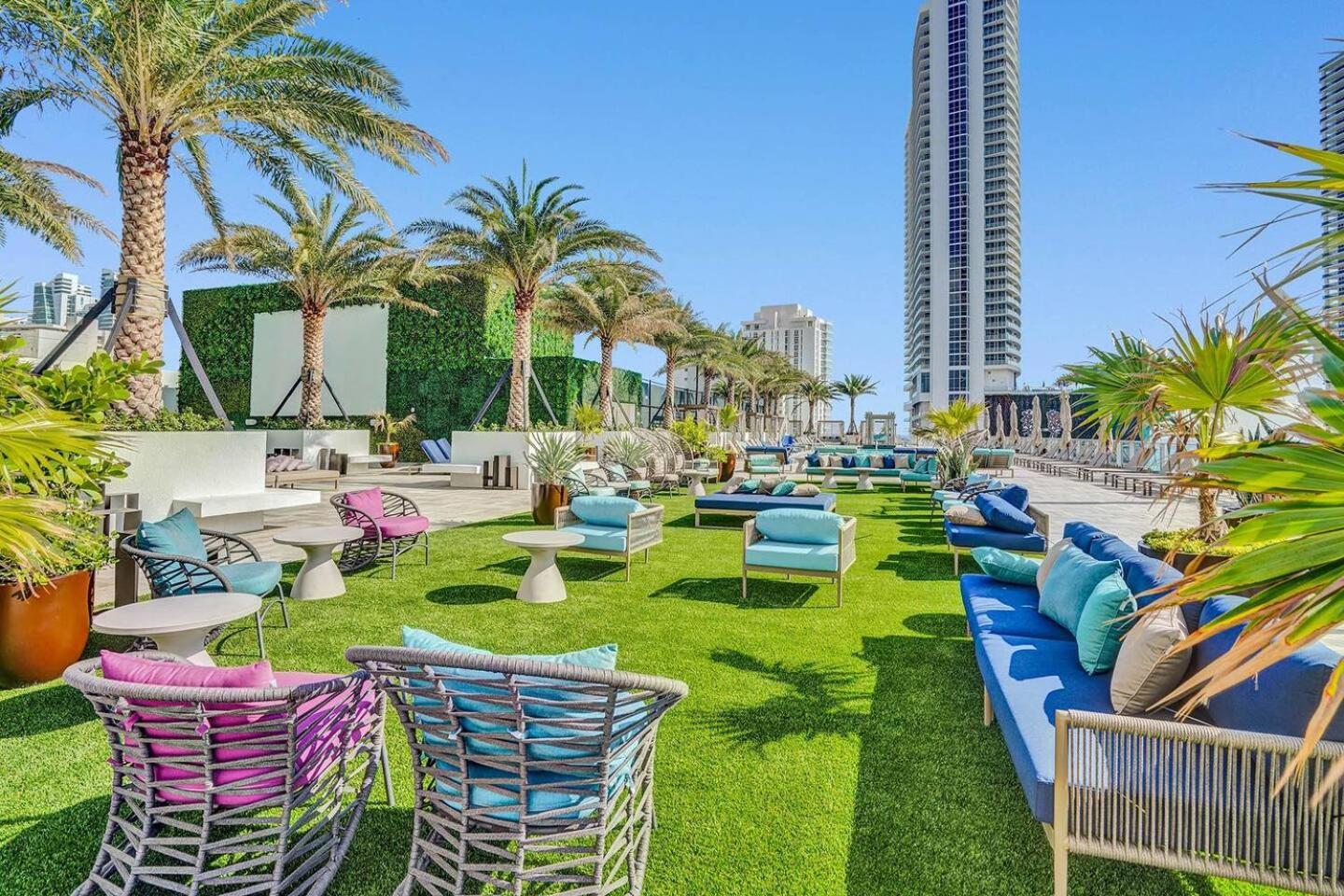 Amazing Apartments At H Beach House Hollywood Zewnętrze zdjęcie