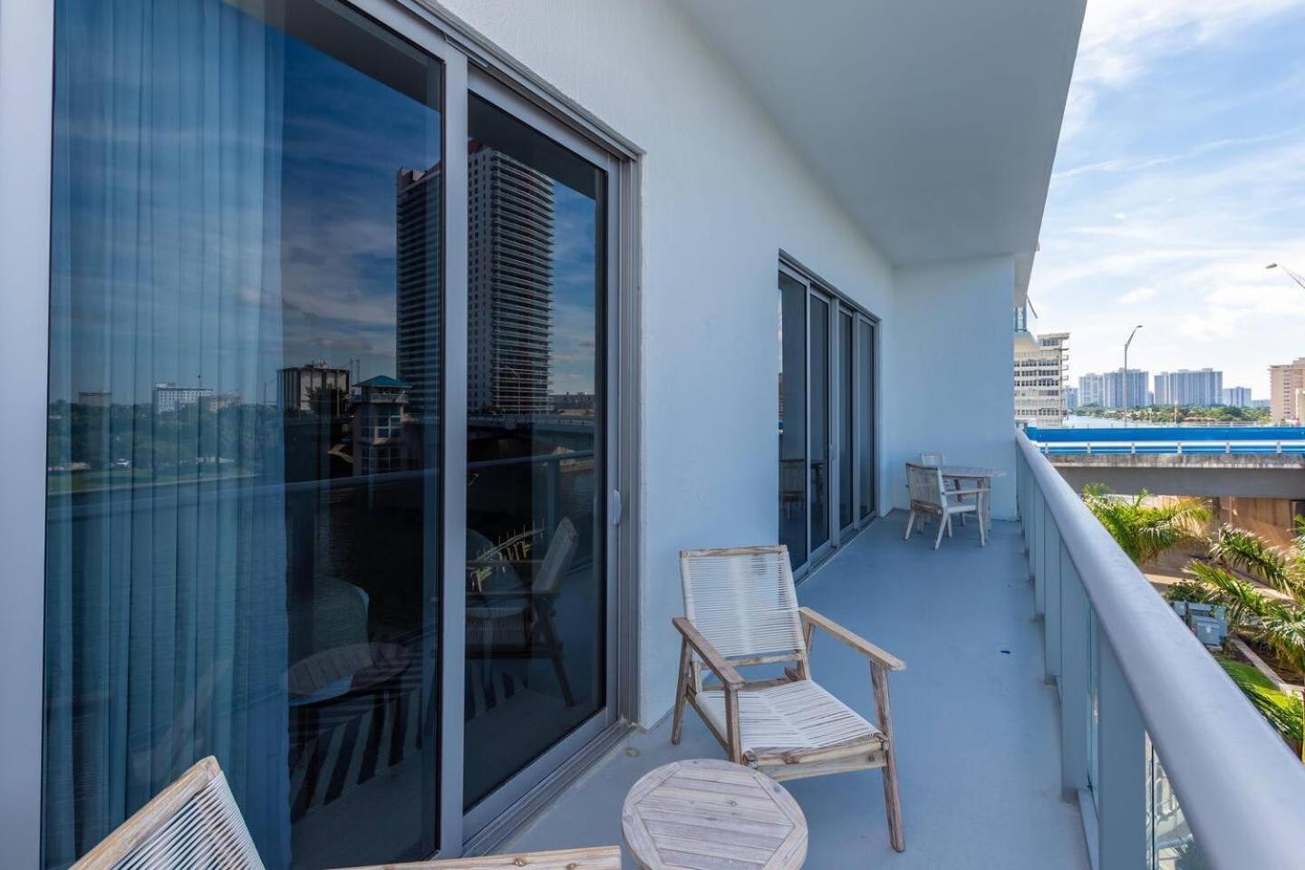 Amazing Apartments At H Beach House Hollywood Zewnętrze zdjęcie