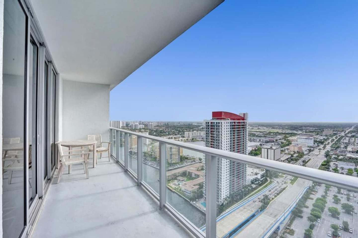 Amazing Apartments At H Beach House Hollywood Zewnętrze zdjęcie