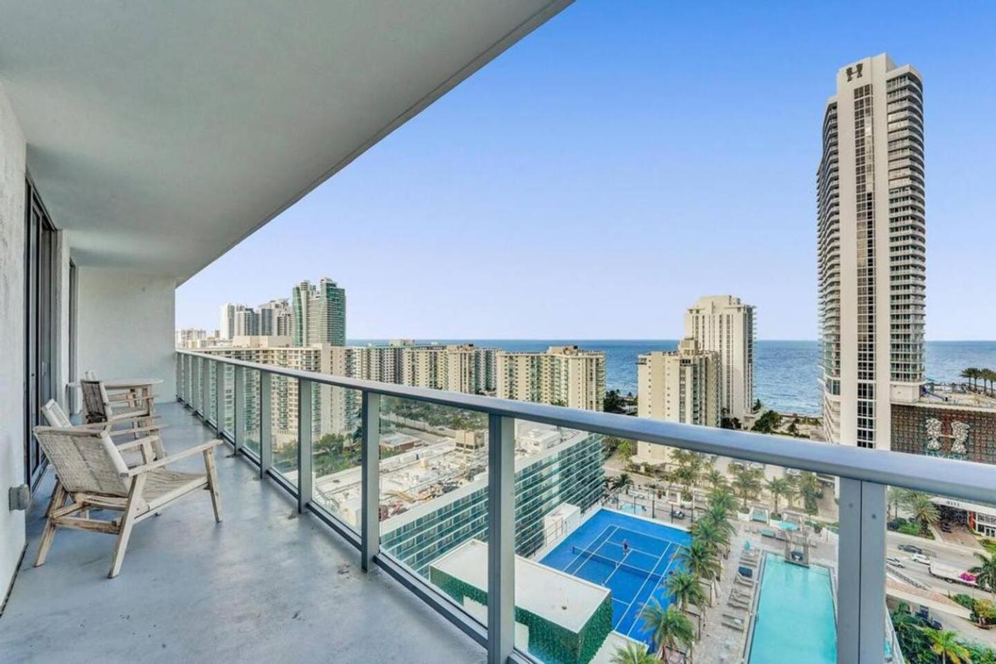 Amazing Apartments At H Beach House Hollywood Zewnętrze zdjęcie